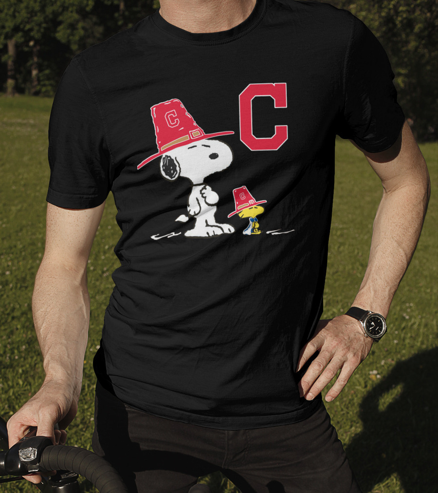 Cleveland Indians Snoopy C Logo Peanuts Hat T-Shirt