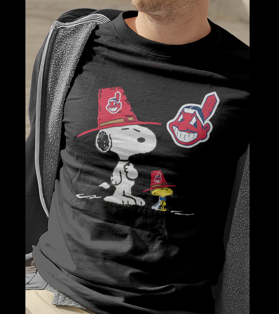 Cleveland Indians Snoopy Woodstock Chief Wahoo Hat T-Shirt