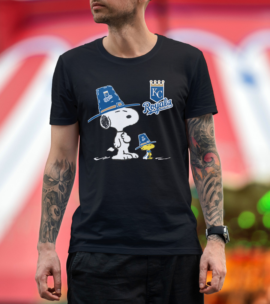 Kansas City Royals Snoopy And Woodstock Pilgrim Hat T-Shirt