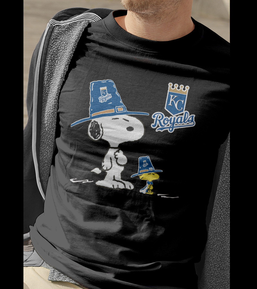 Kansas City Royals Snoopy And Woodstock Pilgrim Hat T-Shirt