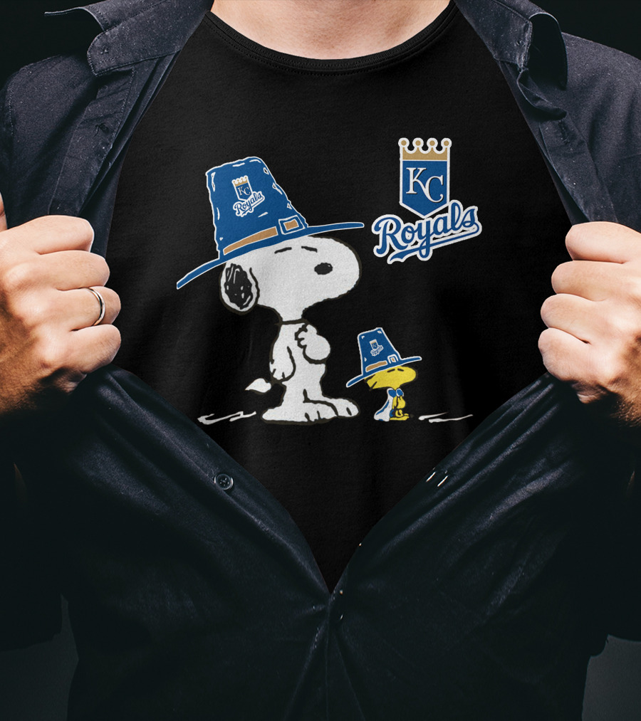 Kansas City Royals Snoopy And Woodstock Pilgrim Hat T-Shirt