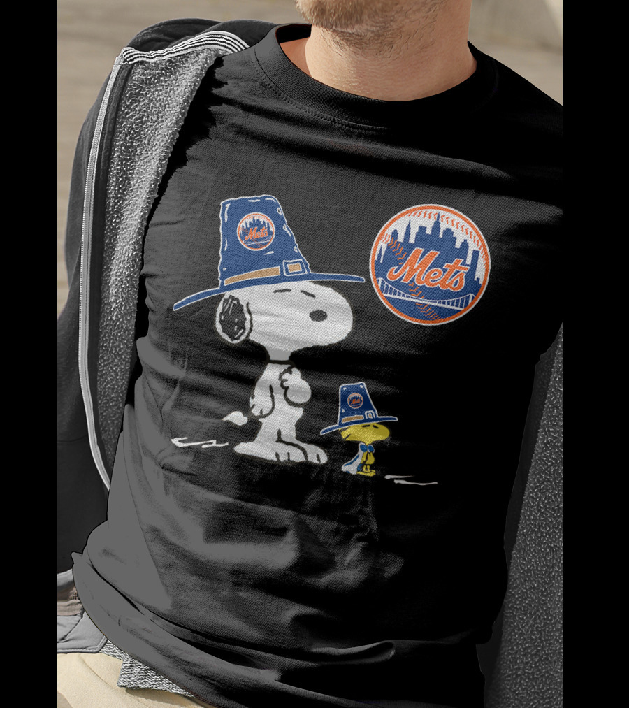 Mets Peanuts Snoopy And Woodstock Thanksgiving Pilgrim Hats T-Shirt