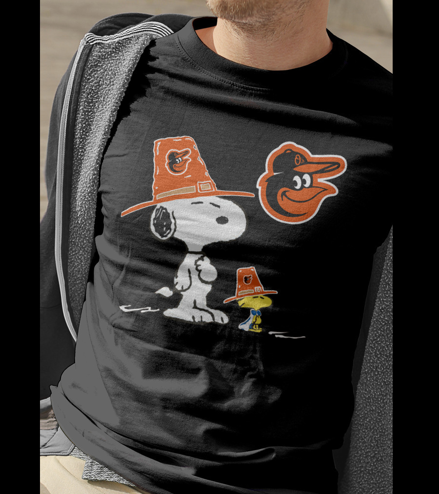 Snoopy Woodstock Orioles Thanksgiving Pilgrim Hats T-Shirt