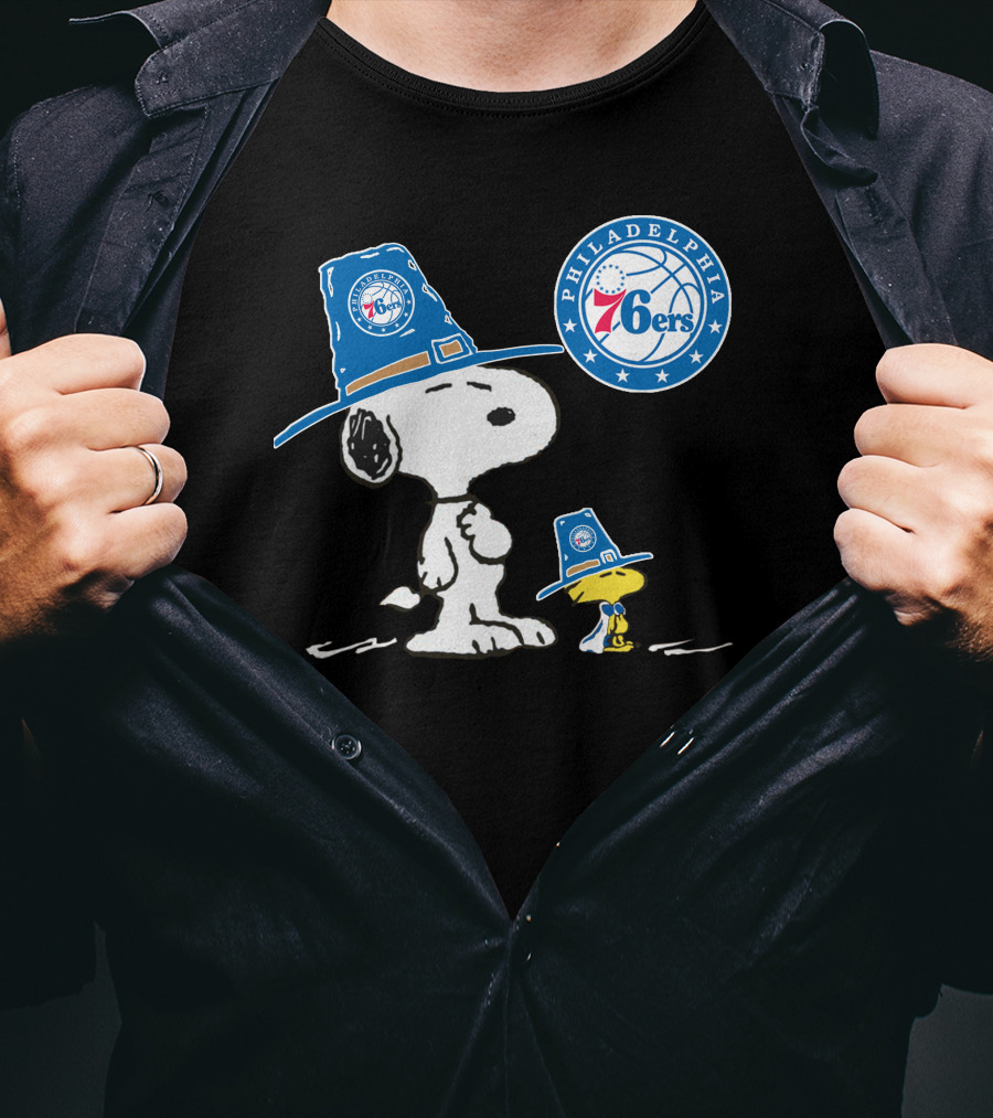 Philadelphia 76ers Snoopy Woodstock Pilgrim Hat Basketball T-Shirt