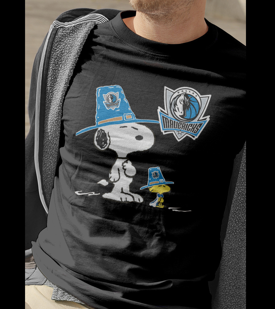 Dallas Mavericks Snoopy And Woodstock Pilgrim Hats T-Shirt