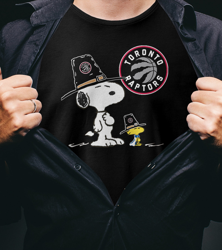 Toronto Raptors Snoopy Woodstock Pilgrim Hats Peanuts Basketball T-Shirt