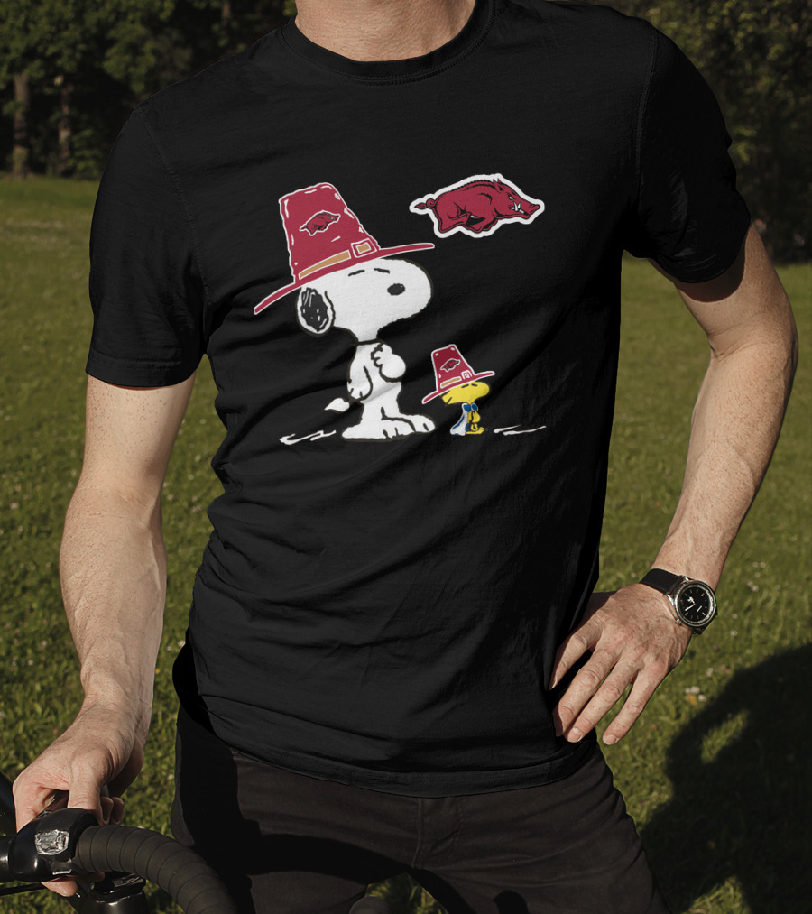 Snoopy And Woodstock Arkansas Razorbacks Hat With Hog T-Shirt