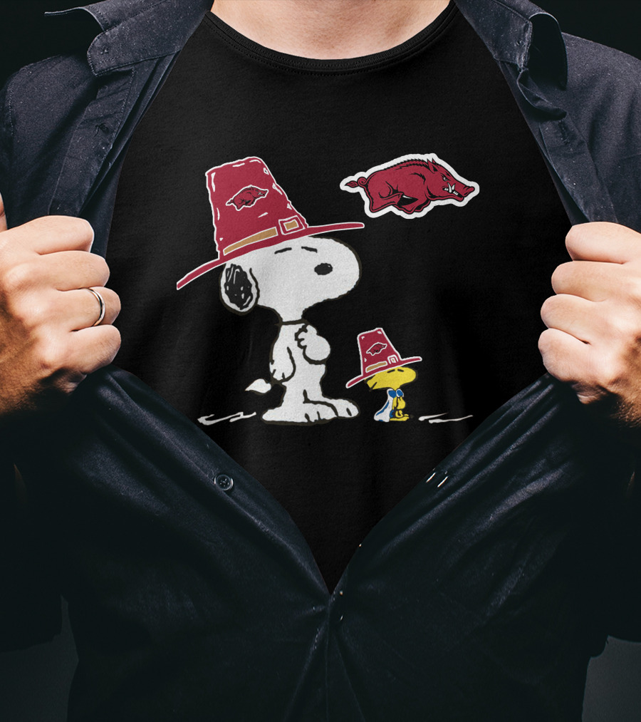 Snoopy And Woodstock Arkansas Razorbacks Hat With Hog T-Shirt