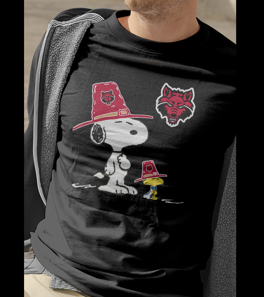 Snoopy Arkansas State Red Wolves Woodstock Iconic Hat T-Shirt