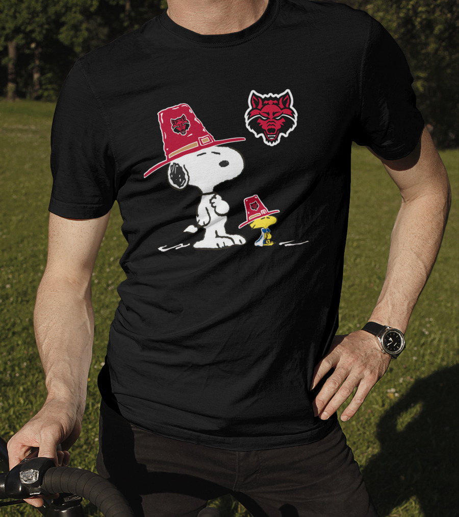 Snoopy Arkansas State Red Wolves Woodstock Iconic Hat T-Shirt