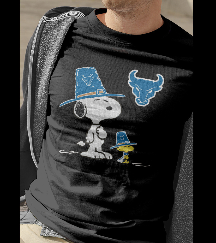 Buffalo Bulls Snoopy Woodstock Blue Pilgrim Hat T-Shirt