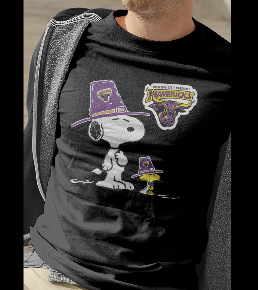 Minnesota State University Mavericks Snoopy And Woodstock T-Shirt