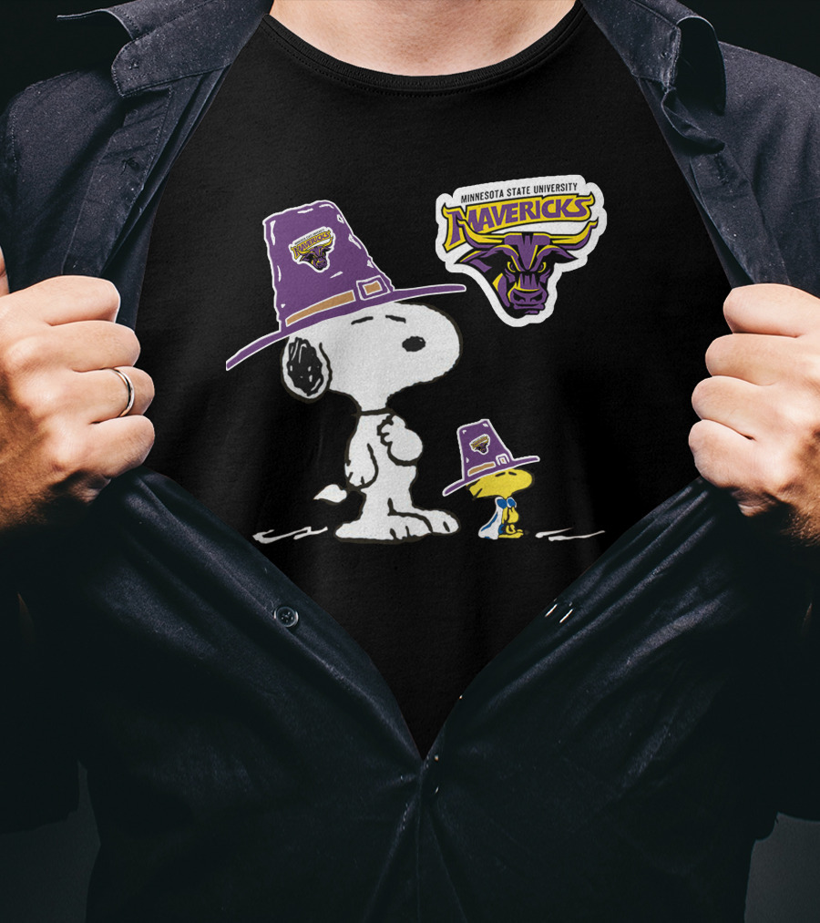 Minnesota State University Mavericks Snoopy And Woodstock T-Shirt