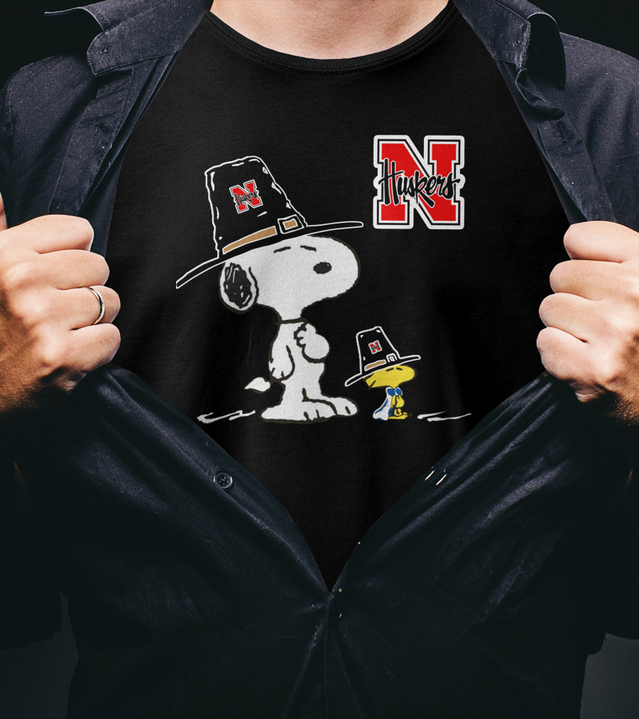 Nebraska Huskers Snoopy Woodstock Pilgrim Hat T-Shirt