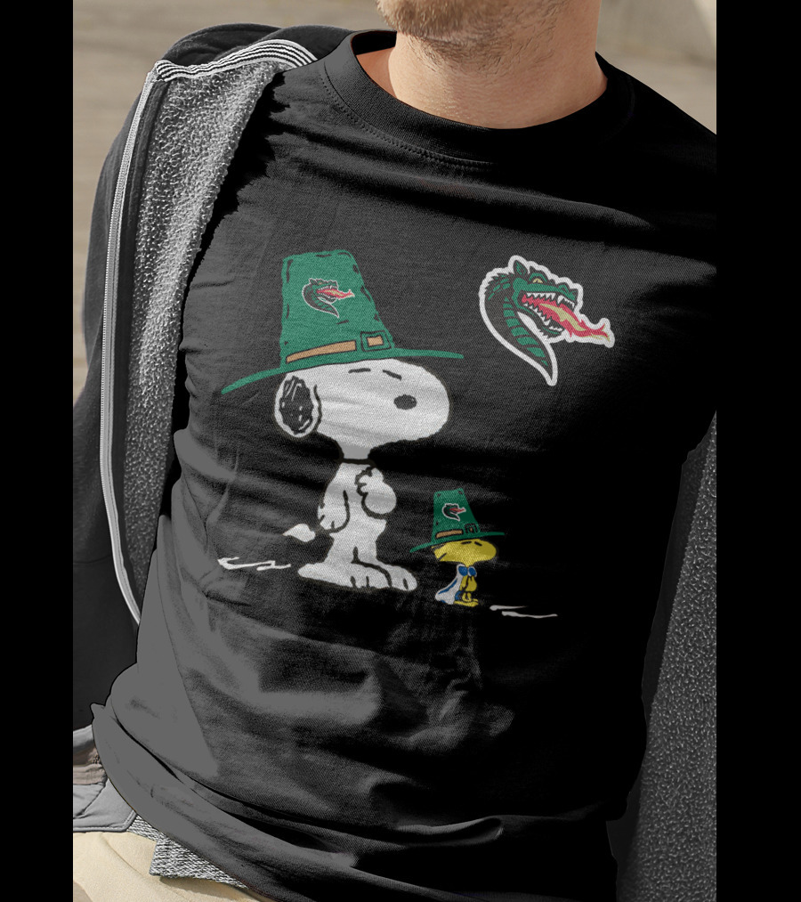 Uab Blazers Snoopy Woodstock Green Dragon Hat T-Shirt