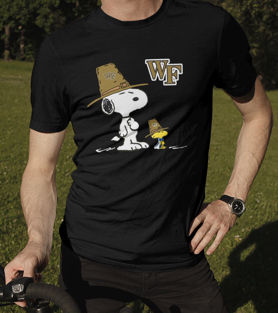 Wake Forest Demon Deacons Snoopy WF Hat Woodstock T-Shirt