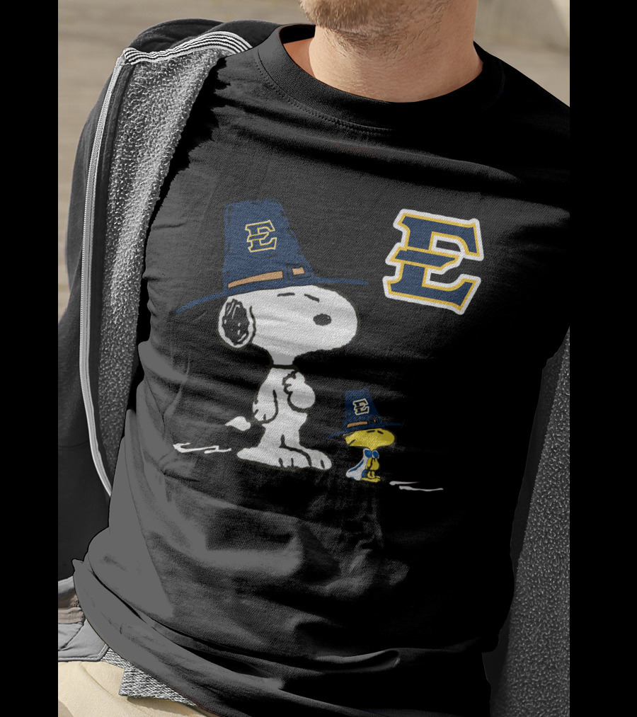 ETSU Snoopy Woodstock Pilgrim Hat T-Shirt