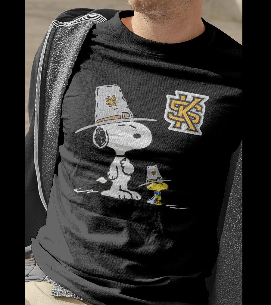 Kennesaw St Snoopy And Woodstock Pilgrim Hat KS T-Shirt