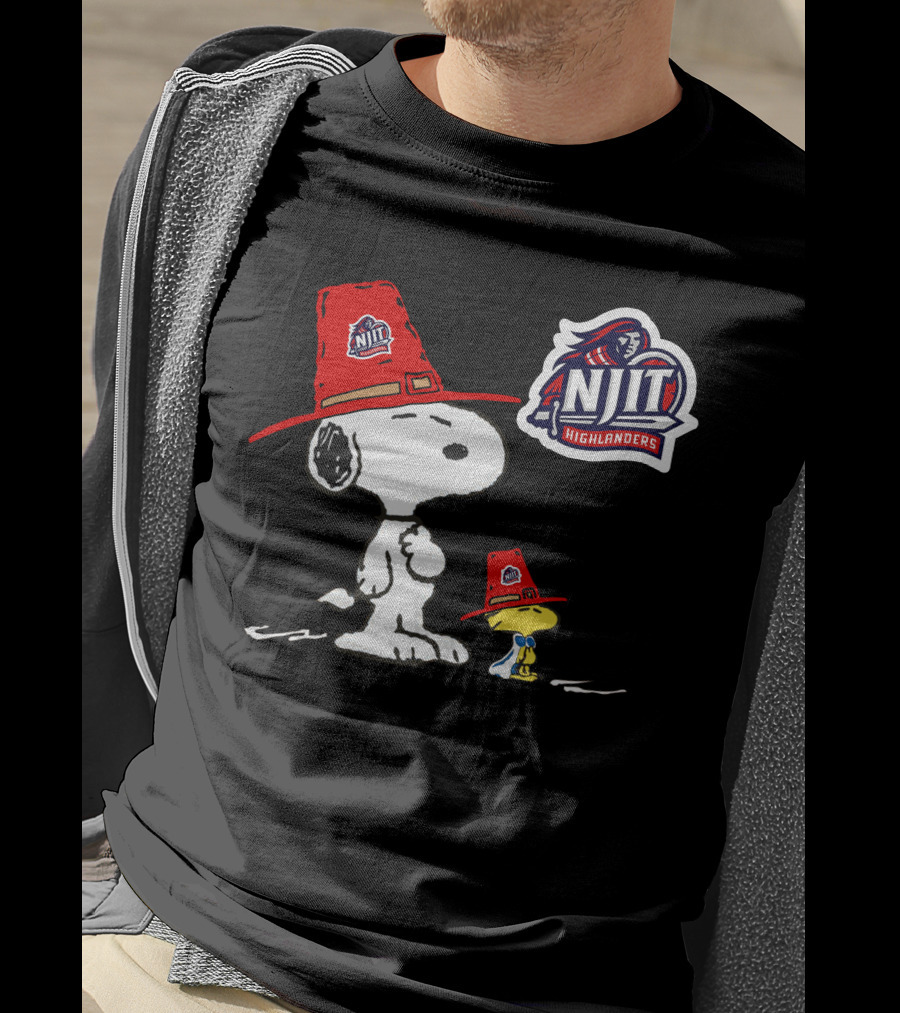 NJIT Highlanders Snoopy And Woodstock Wearing Red Hats T-Shirt