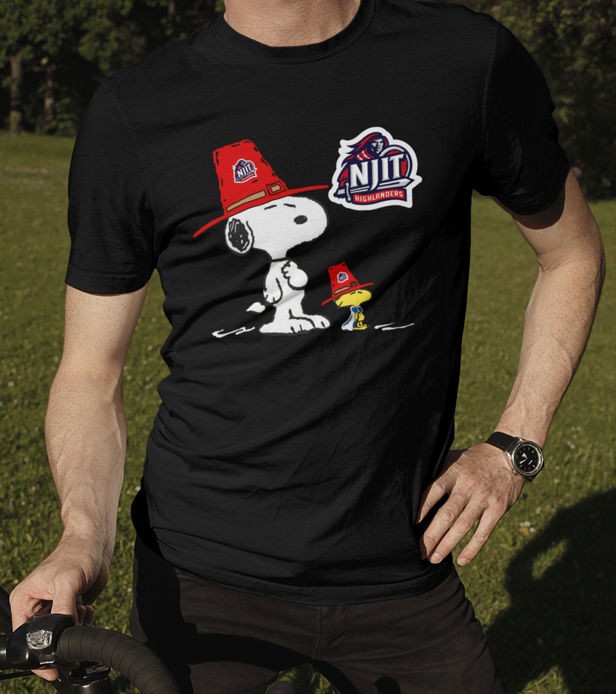 NJIT Highlanders Snoopy And Woodstock Wearing Red Hats T-Shirt