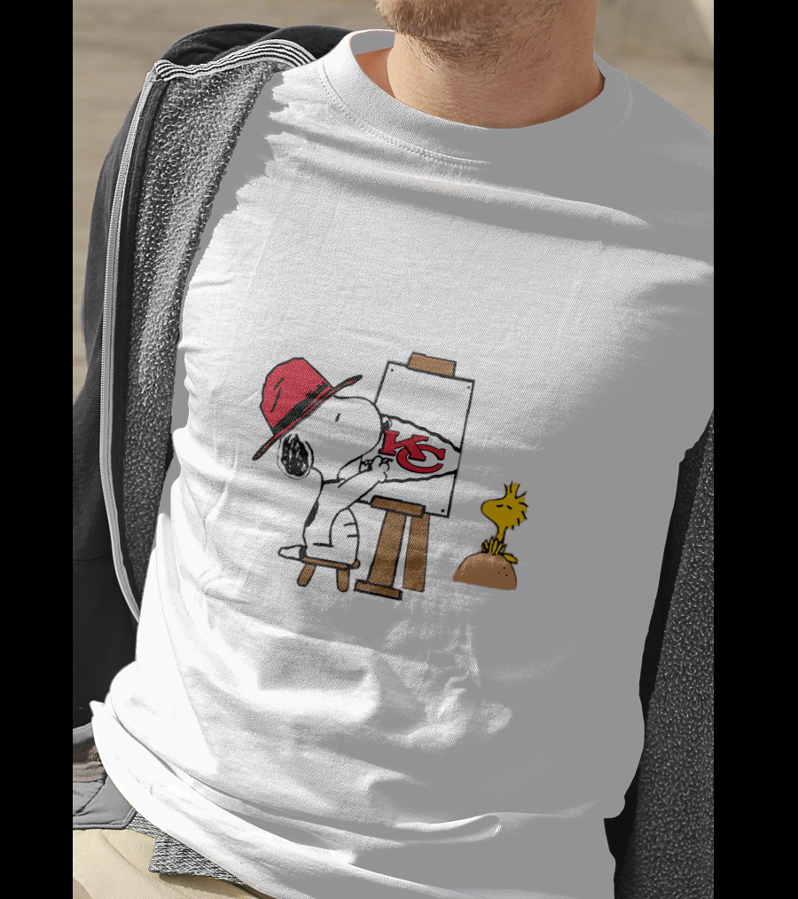 Kansas City Chiefs Painting Snoopy Red Hat Woodstock T-Shirt