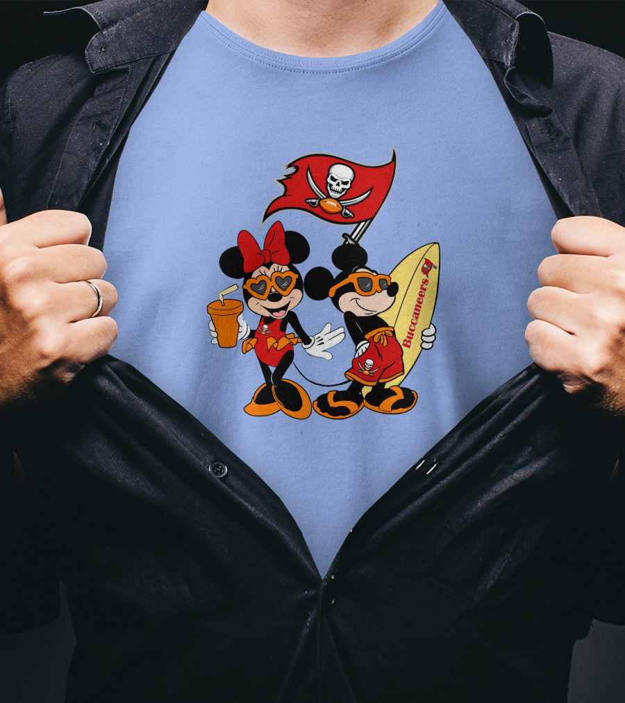 Buccaneers Vacation Mickey And Minnie With Pirate Flag And Surfboard T-Shirt