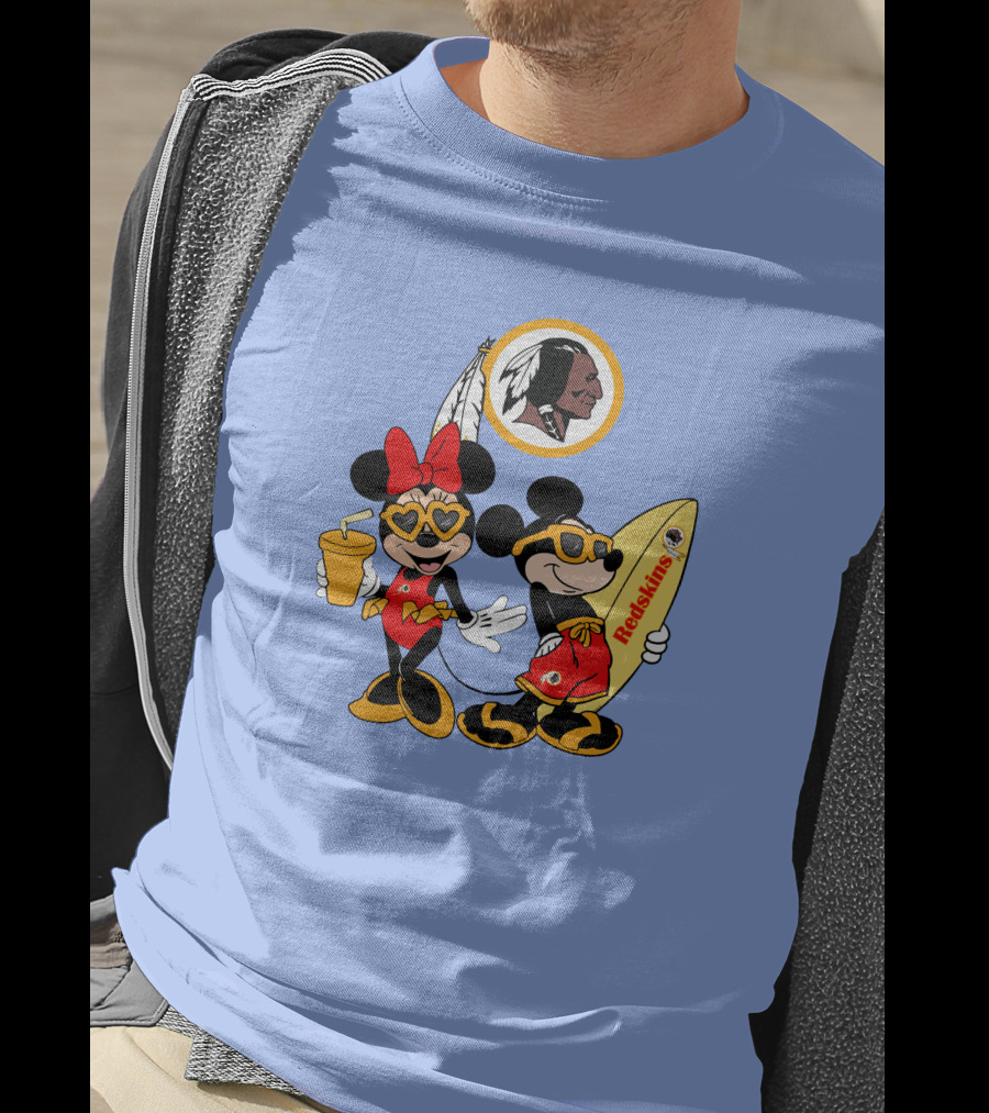 Redskins Mickey And Minnie Vacation Fun With Surfboard And Drink T-Shirt