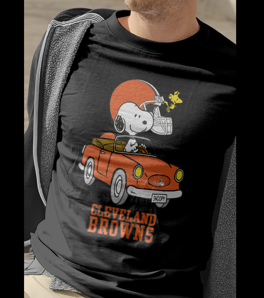Cleveland Browns Snoopy Driving Football Adventure T-Shirt