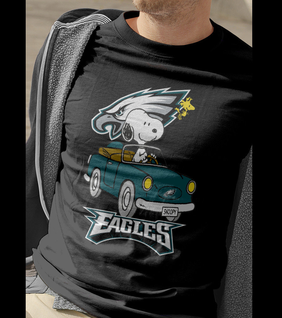 Philadelphia Eagles Snoopy Woodstock Driving Fun T-Shirt