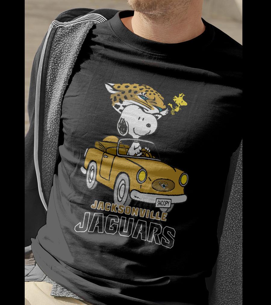 Jacksonville Jaguars Snoopy Driving Car With Woodstock T-Shirt