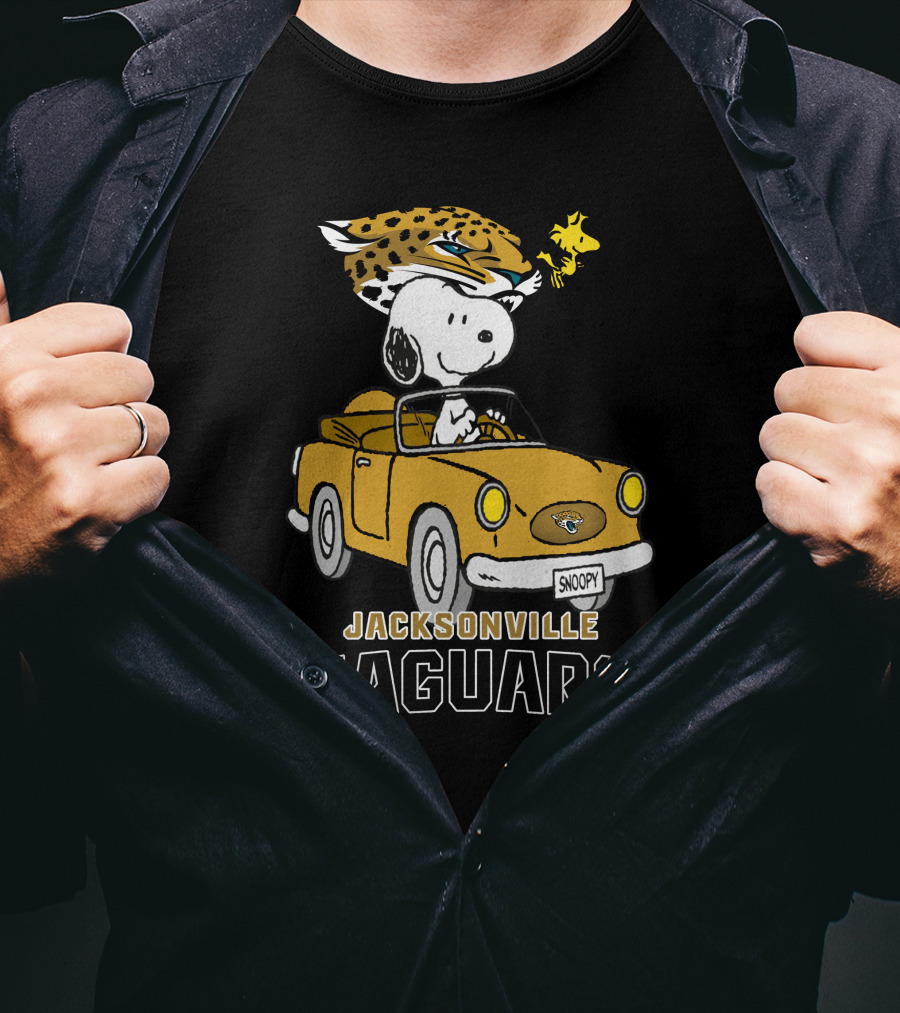 Jacksonville Jaguars Snoopy Driving Car With Woodstock T-Shirt