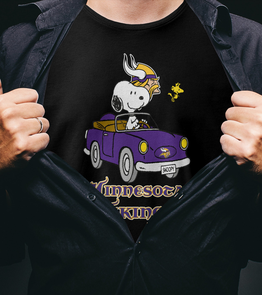 Minnesota Vikings Snoopy Car Ride T-Shirt