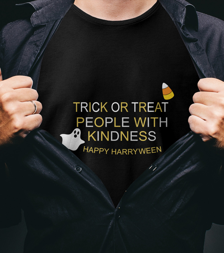 TRICK OR TREAT PEOPLE WITH KINDNESS HAPPY HARRYWEEN Ghost Candy Corn T-Shirt