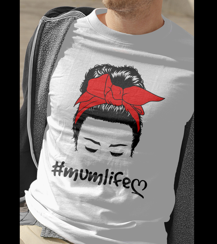 Messy Bun Red Bow #Mumlife T-Shirt