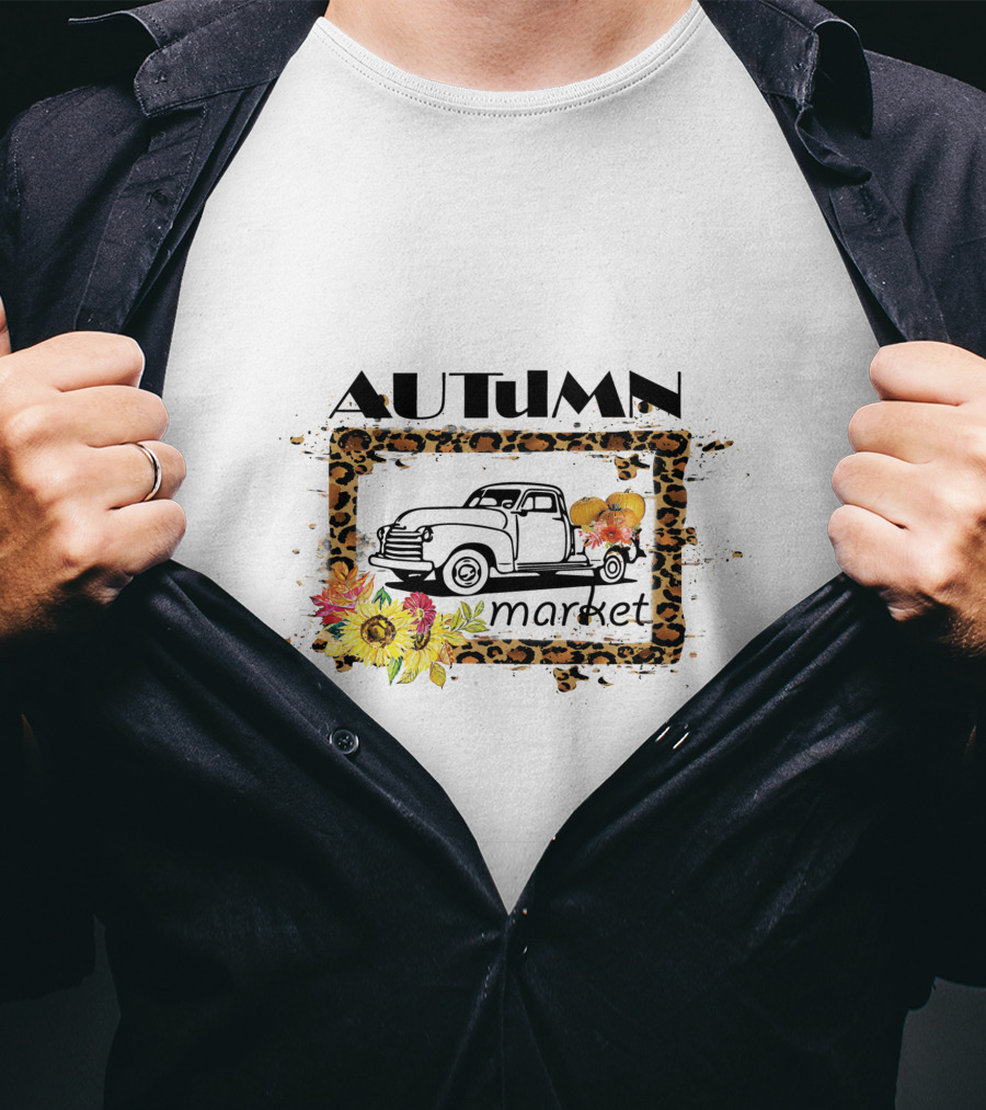 Autumn Market Vintage Truck With Pumpkins And Flowers T-Shirt