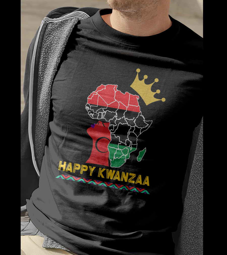 Happy Kwanzaa African Map Black Woman Queen With Crown T-Shirt