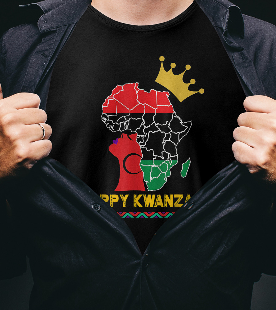 Happy Kwanzaa African Map Black Woman Queen With Crown T-Shirt