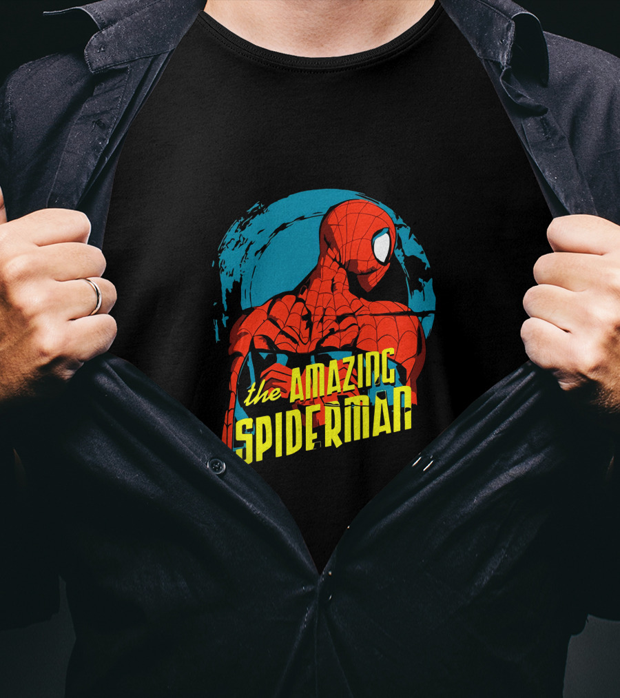 The Amazing Spiderman Heroic Pose T-Shirt