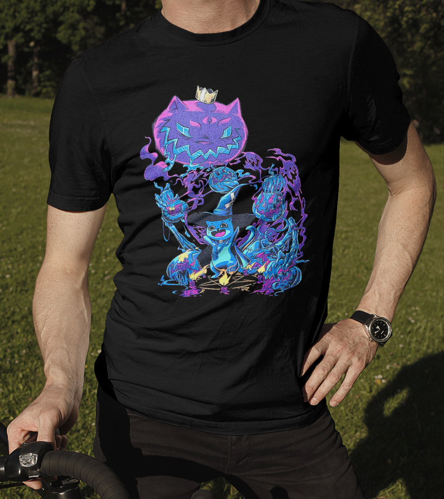 LIRIK HALLOWEEN Cat Wizard With Crown And Glowing Pumpkins T-Shirt