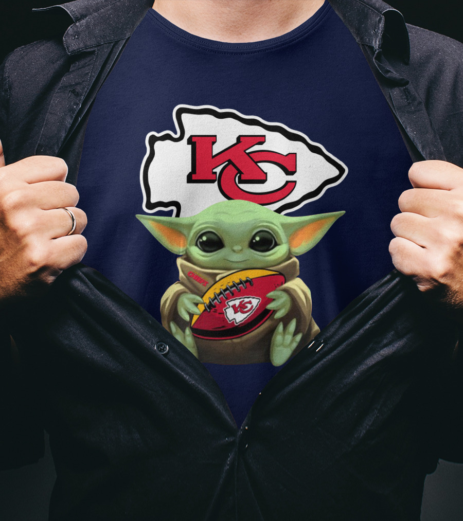 Star Wars The Mandalorian Baby Yoda Kansas City Chiefs Football T-Shirt