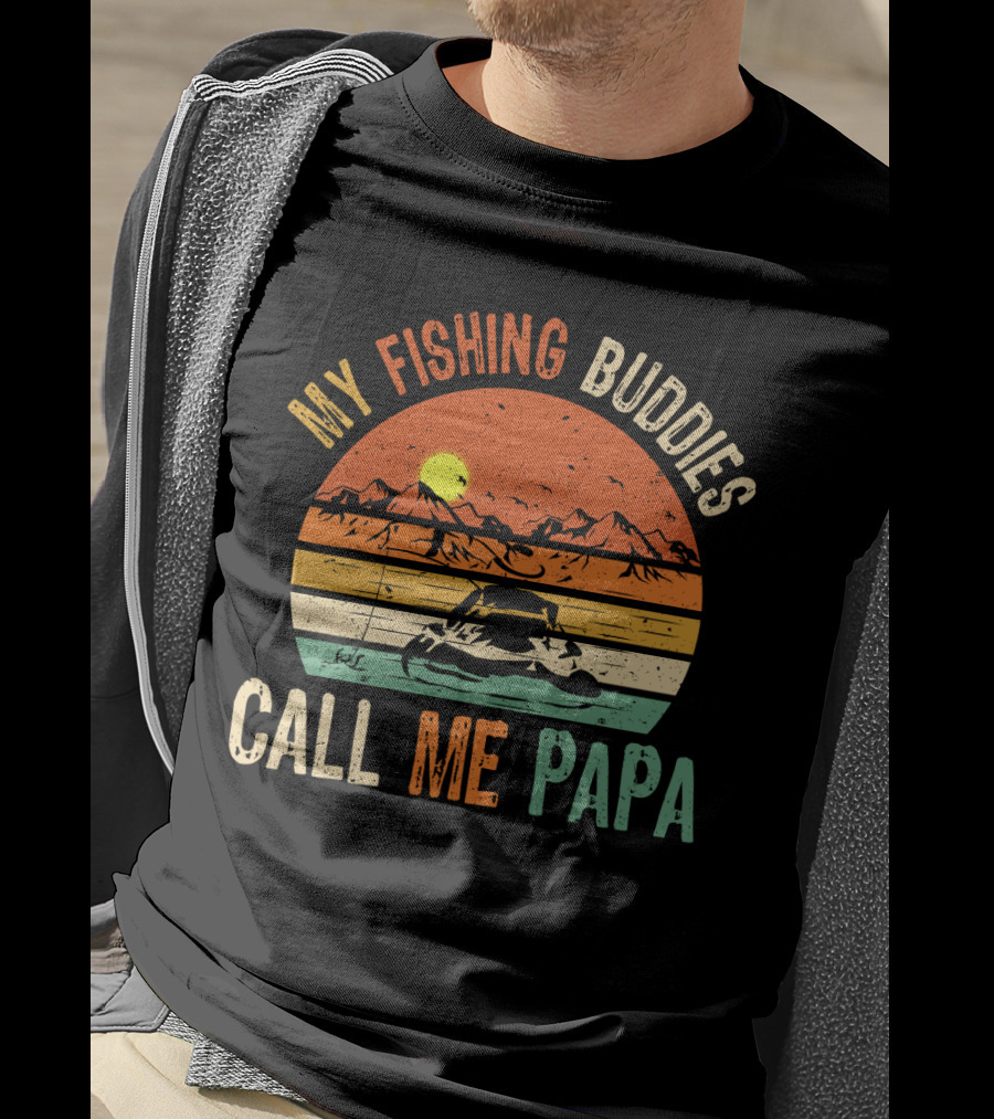 My Fishing Buddies Call Me Papa Vintage Fisherman Retro Sunset T-Shirt