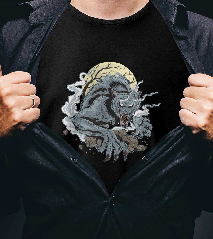 Spooky Horror Wolf Full Moon Creature With Claws And Smoke T-Shirt