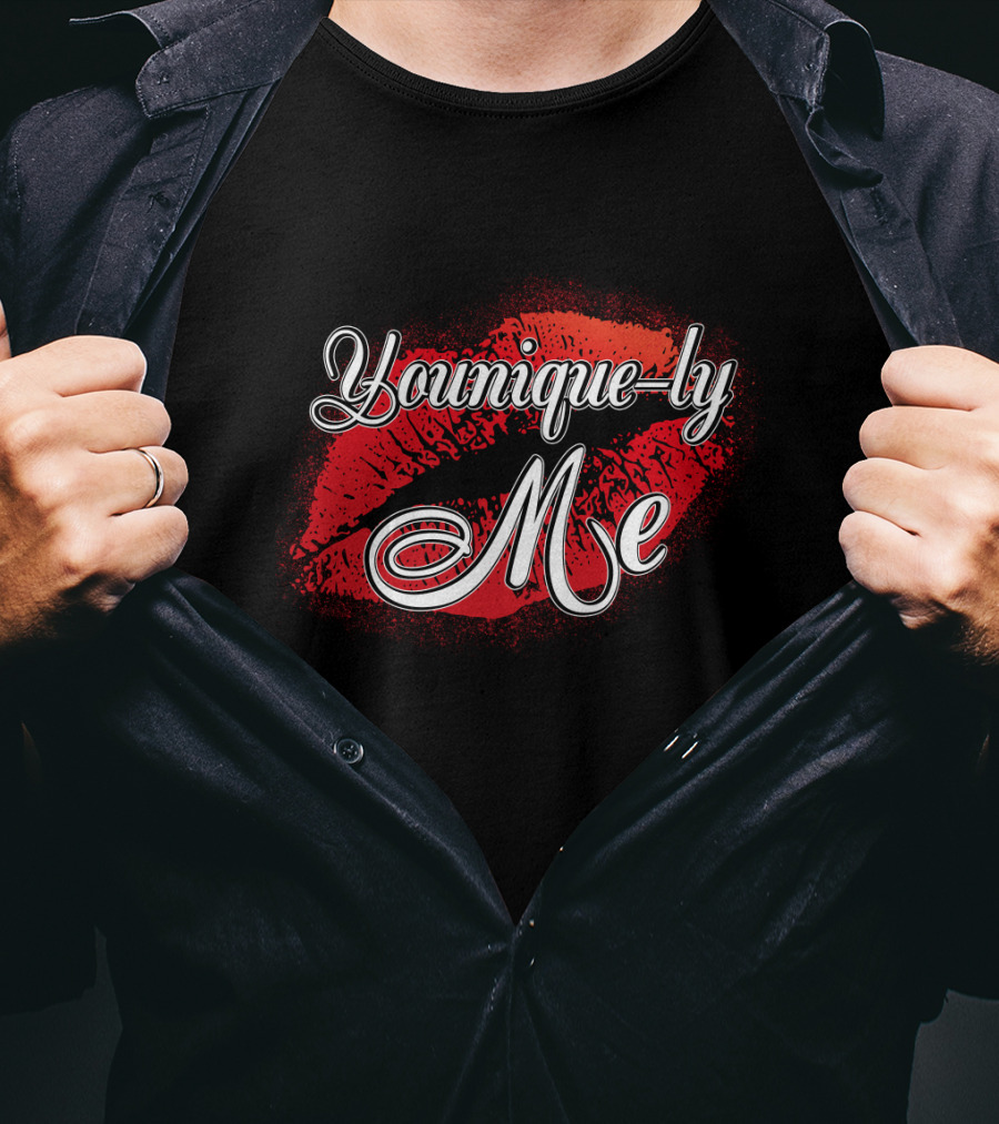 Younique-ly Me Red Lips Kiss T-Shirt