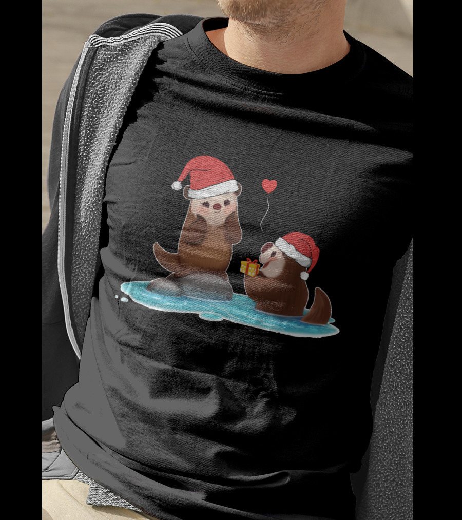 Cute Otter Santa With Gift And Heart On Ice T-Shirt