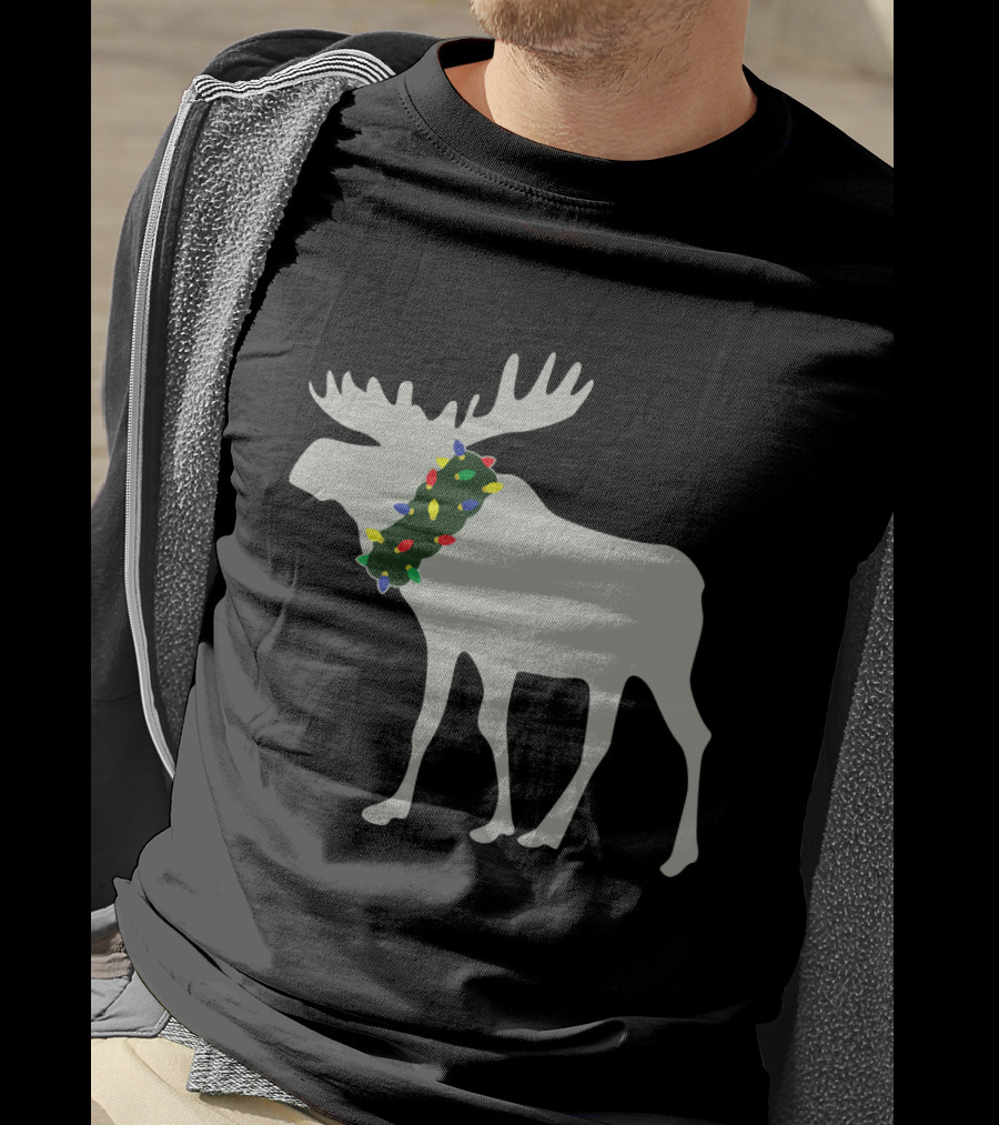 Moose With Festive Christmas Light Wreath T-Shirt