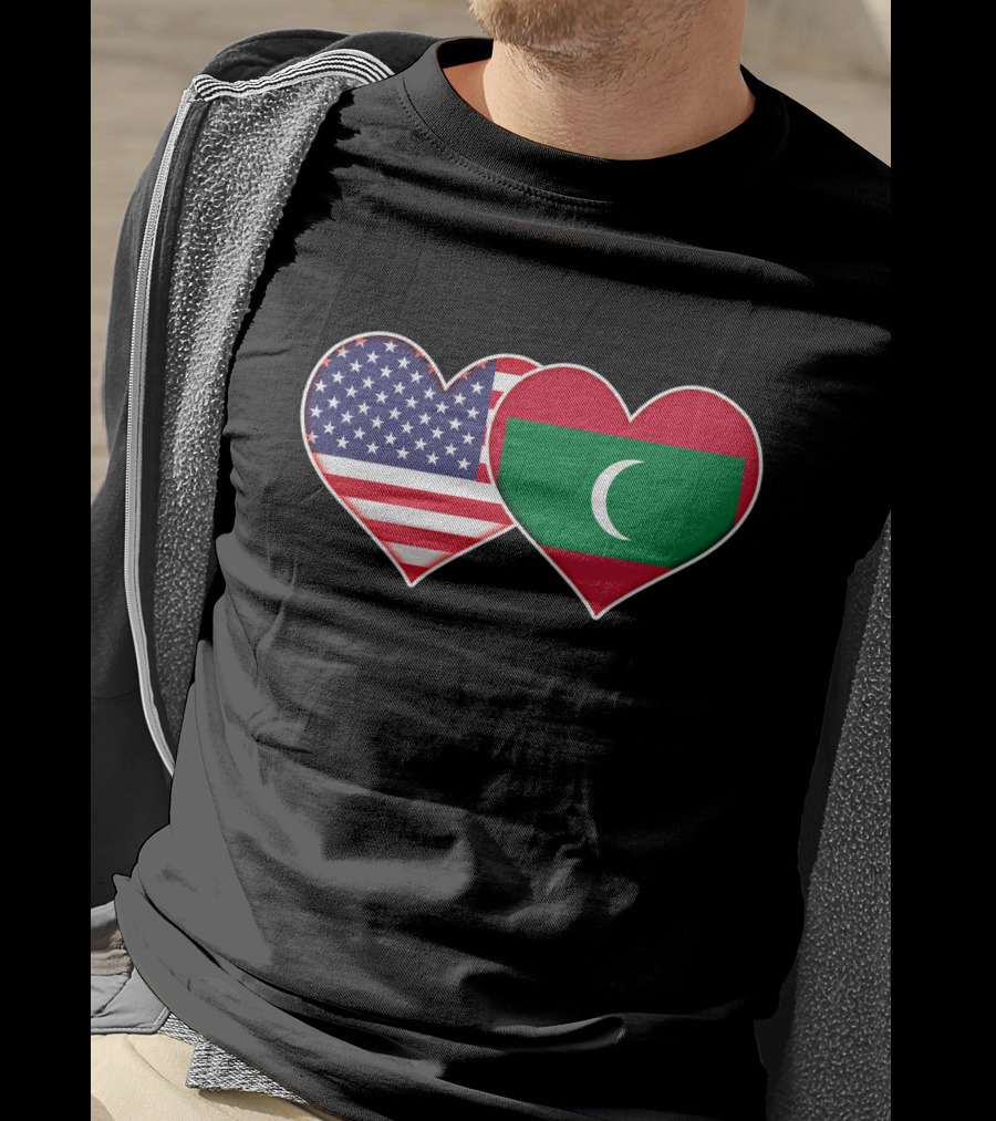 USA And Maldives Flag Hearts T-Shirt