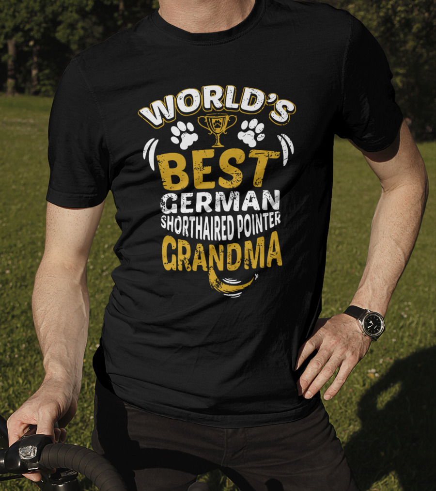 World's Best German Shorthaired Pointer Grandma With Trophy And Paw Prints T-Shirt