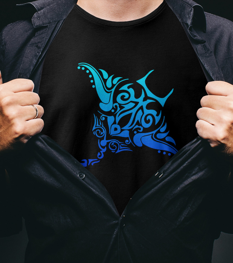 Hawaiian Tribal Stingray Polynesian Tattoo Style Blue T-Shirt