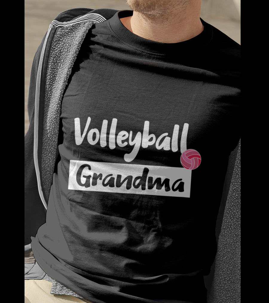 Volleyball Grandma Fun Pink Ball Motif T-Shirt