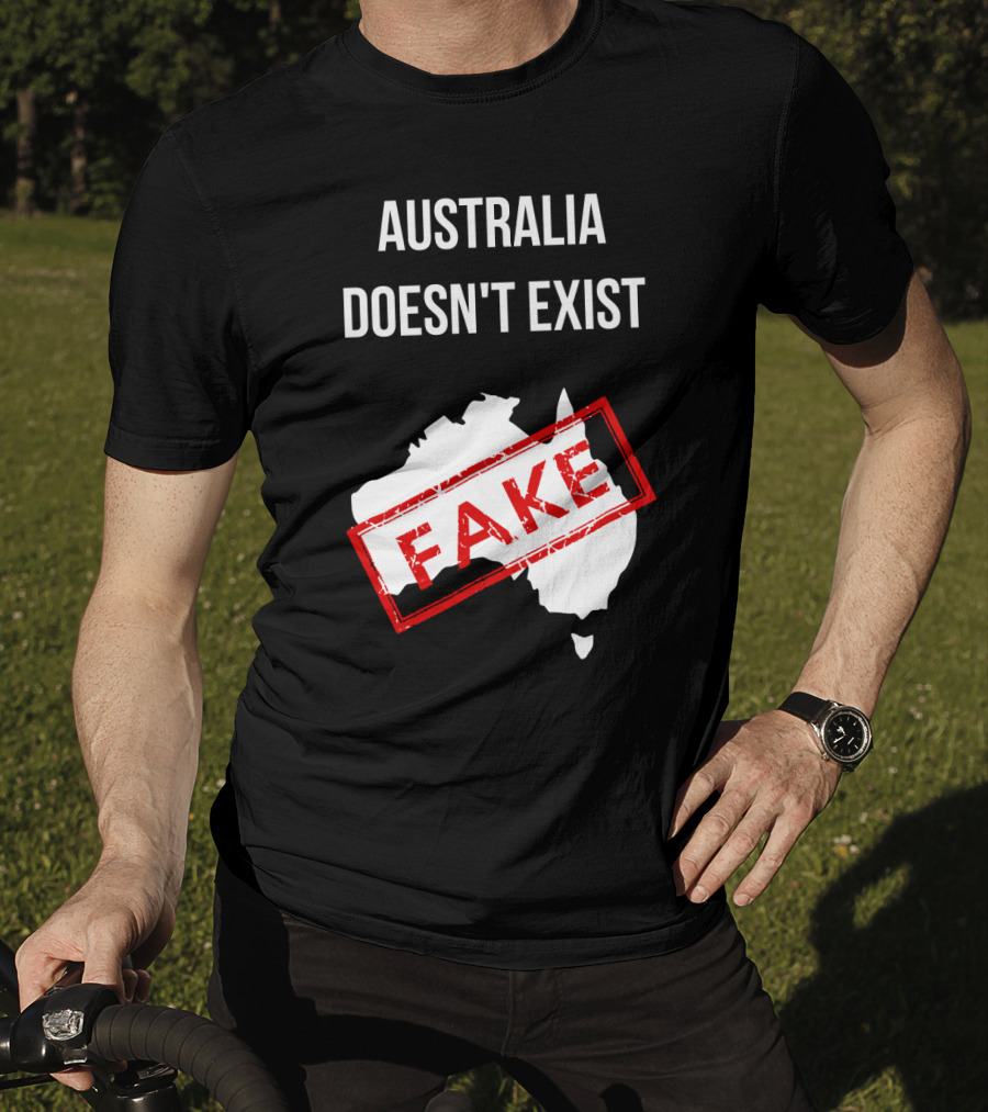 Australia Doesn't Exist Fake Flat Earth Society T-Shirt